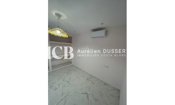 Revente - Appartement -
Torrevieja - torrevieja