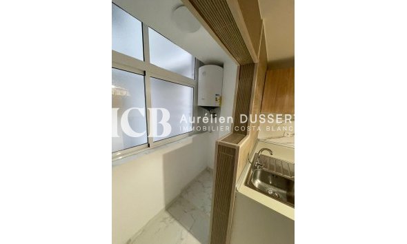 Revente - Appartement -
Torrevieja - torrevieja