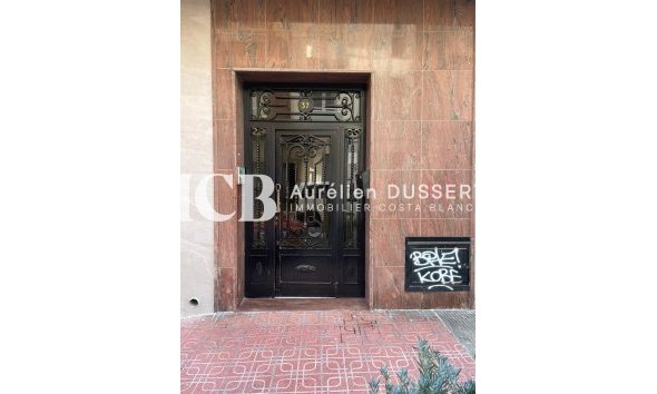 Revente - Appartement -
Torrevieja - torrevieja