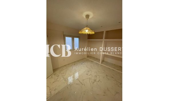 Revente - Appartement -
Torrevieja - torrevieja