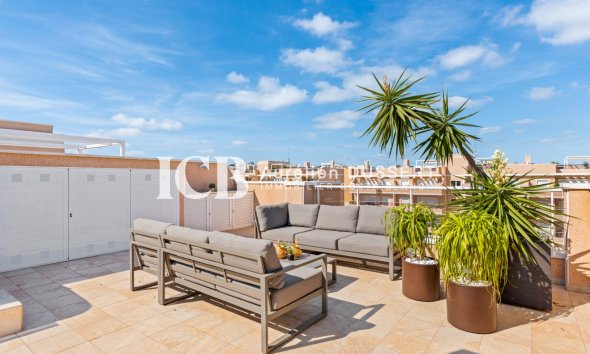 Revente - Appartement -
Orihuela Costa - Los Dolses