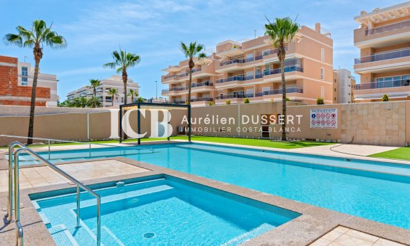 Revente - Appartement -
Orihuela Costa - Los Dolses