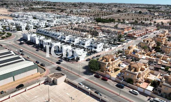 Revente - Maison mitoyenne -
Ciudad Quesada - Rojales