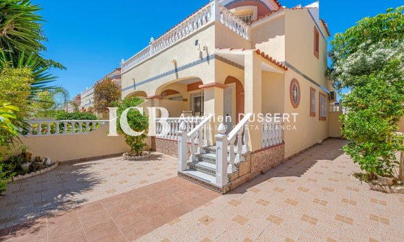 Revente - Maison mitoyenne -
Orihuela Costa - La Zenia