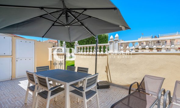 Revente - Maison mitoyenne -
Orihuela Costa - La Zenia