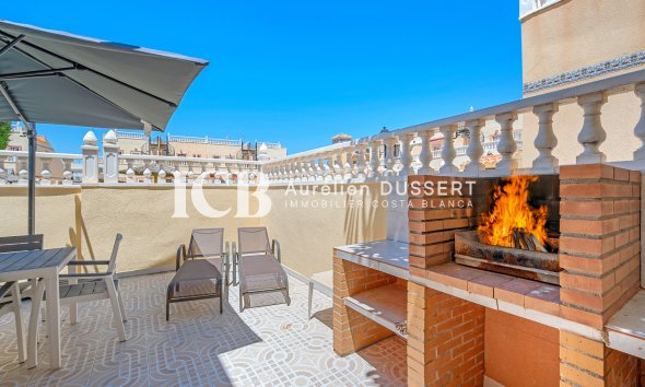 Revente - Maison mitoyenne -
Orihuela Costa - La Zenia