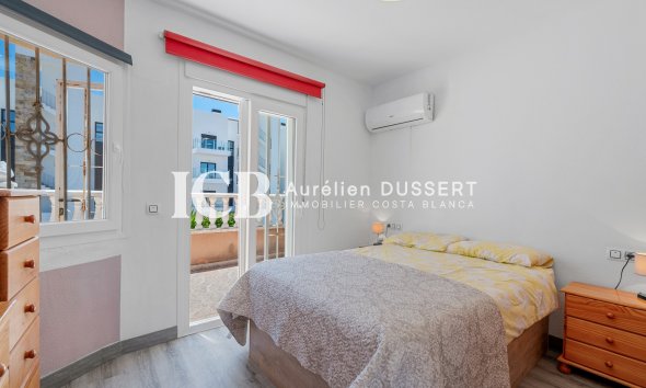 Revente - Maison mitoyenne -
Orihuela Costa - La Zenia