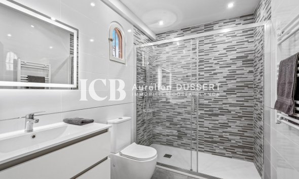 Revente - Maison mitoyenne -
Orihuela Costa - La Zenia