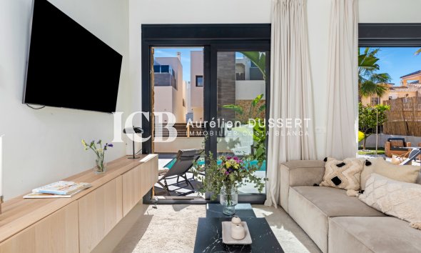 Revente - Maison individuelle -
Orihuela Costa - Lomas de Campoamor