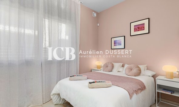 Revente - Maison individuelle -
Orihuela Costa - Lomas de Campoamor