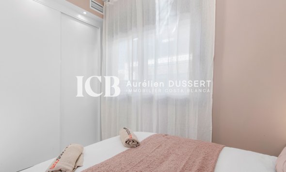 Revente - Maison individuelle -
Orihuela Costa - Lomas de Campoamor