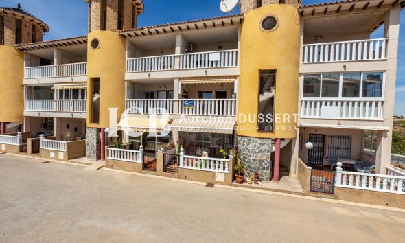 Resale - Apartment / flat -
Orihuela Costa - Villas San Jose