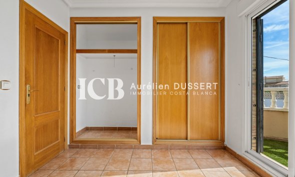 Revente - Villa -
Orihuela Costa - Castillo de Don Juan