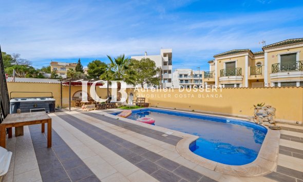 Revente - Villa -
Orihuela Costa - Castillo de Don Juan