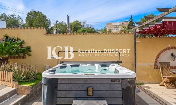 Revente - Villa -
Orihuela Costa - Castillo de Don Juan