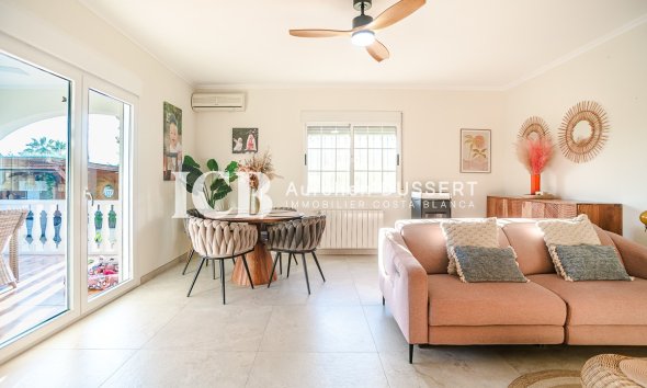 Resale - Villa -
CATRAL - Catral