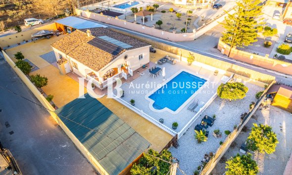 Resale - Villa -
CATRAL - Catral