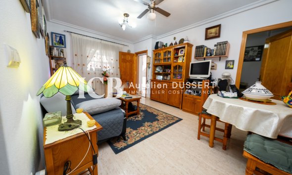 Reventa - Apartamento / piso -
Orihuela Costa - Playa Flamenca