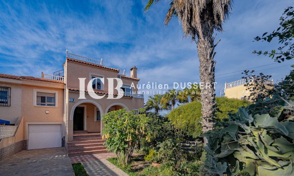 Reventa - Adosado -
Torrevieja - El chaparral