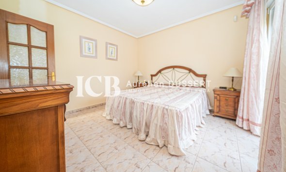 Reventa - Adosado -
Torrevieja - El chaparral