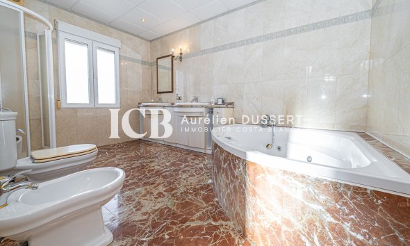 Reventa - Adosado -
Torrevieja - El chaparral