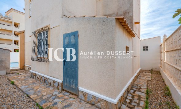 Reventa - Casa independiente -
Orihuela Costa - Playa Flamenca