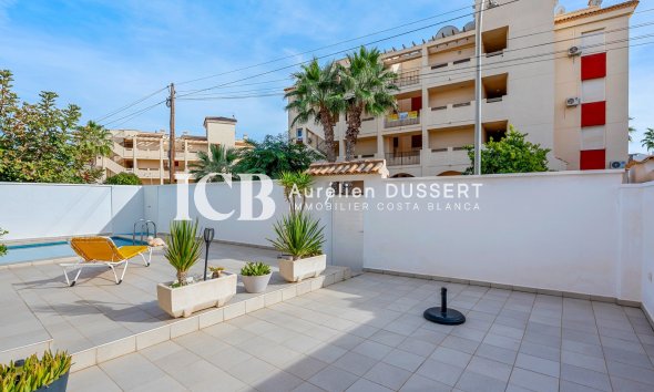 Reventa - Casa independiente -
Orihuela Costa - Playa Flamenca