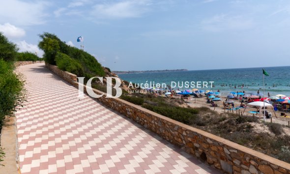 Reventa - Adosado -
Mil Palmeras