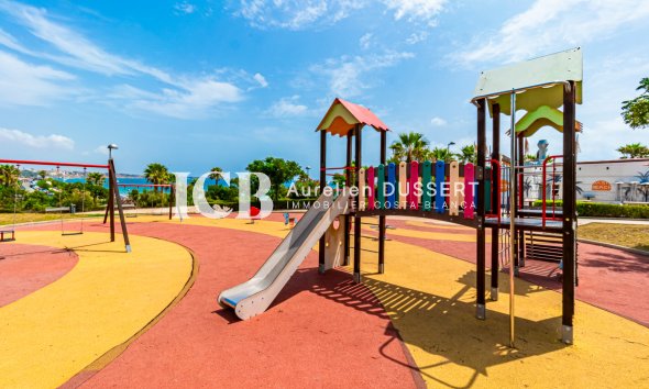 Reventa - Adosado -
Mil Palmeras