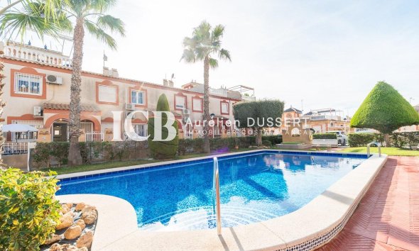 Reventa - Adosado -
Orihuela Costa - Playa Flamenca