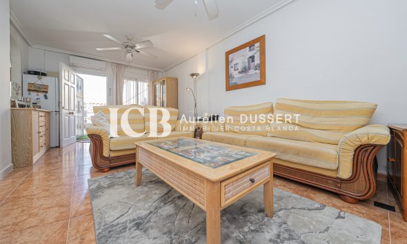 Reventa - Adosado -
Orihuela Costa - La Regia