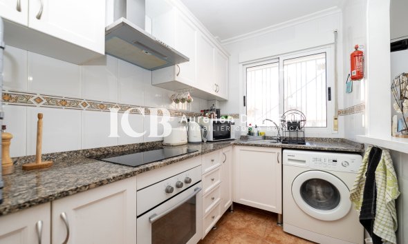 Reventa - Adosado -
Orihuela Costa - La Regia