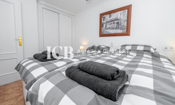 Reventa - Adosado -
Orihuela Costa - La Regia