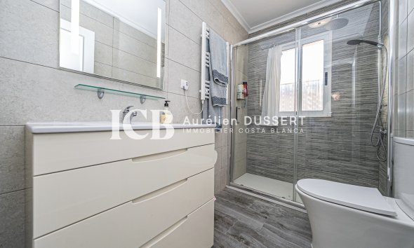 Reventa - Adosado -
Orihuela Costa - La Regia