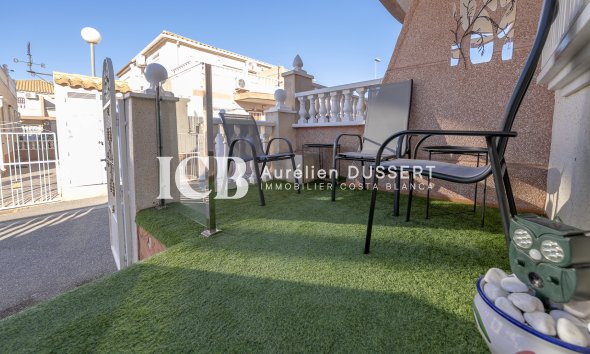 Reventa - Adosado -
Orihuela Costa - La Regia