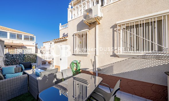 Reventa - Adosado -
Orihuela Costa - La Regia