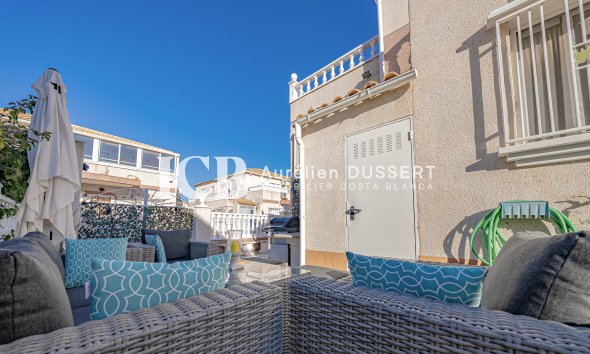 Reventa - Adosado -
Orihuela Costa - La Regia