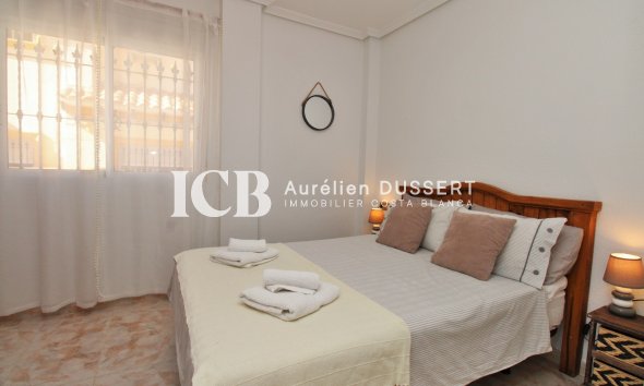 Reventa - Casa independiente -
Orihuela Costa - Playa Flamenca