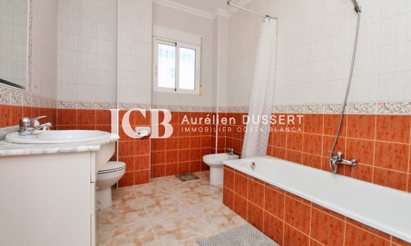 Reventa - Casa independiente -
Orihuela Costa - Playa Flamenca