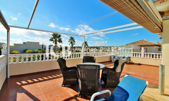 Reventa - Casa independiente -
Orihuela Costa - Playa Flamenca