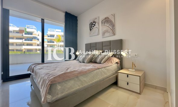 Reventa - Apartamento / piso -
Orihuela Costa - Playa Flamenca