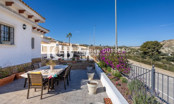 Reventa - Casa independiente -
Bigastro - Villas Andrea