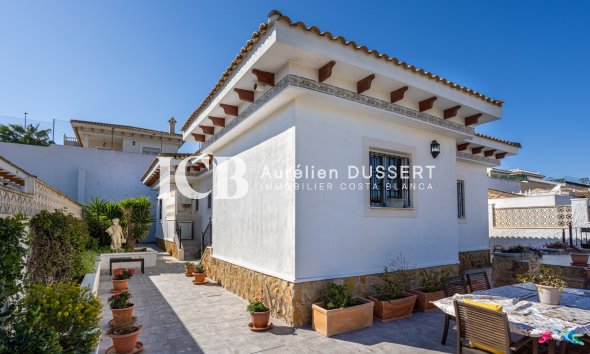 Reventa - Casa independiente -
Bigastro - Villas Andrea