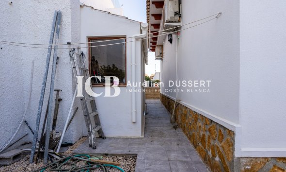 Reventa - Casa independiente -
Bigastro - Villas Andrea