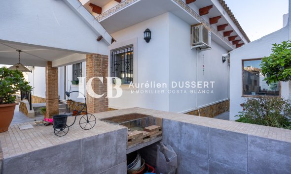 Reventa - Casa independiente -
Bigastro - Villas Andrea