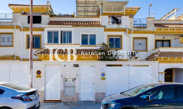 Reventa - Adosado -
Torrevieja - Centro