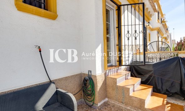 Reventa - Adosado -
Torrevieja - Centro