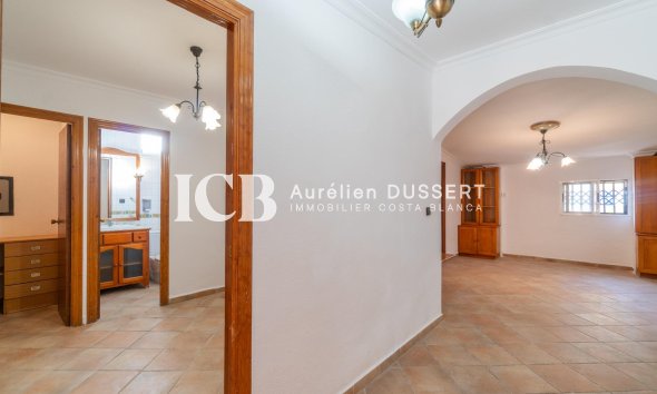 Reventa - Casa independiente -
Los Altos - Torrevieja