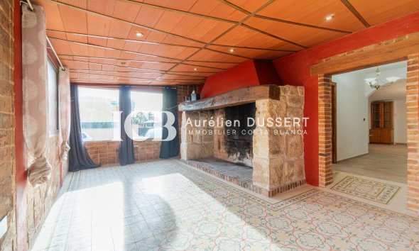 Reventa - Casa independiente -
Los Altos - Torrevieja