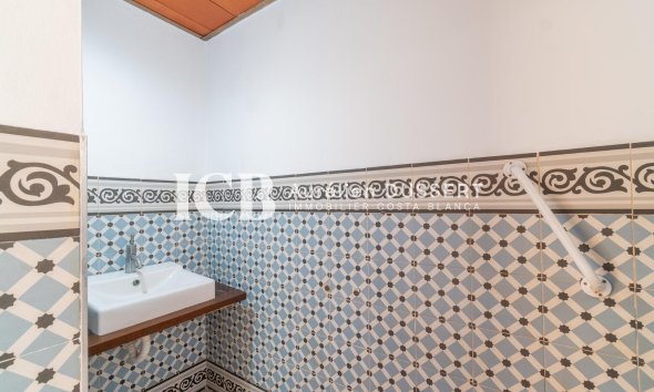 Reventa - Casa independiente -
Los Altos - Torrevieja